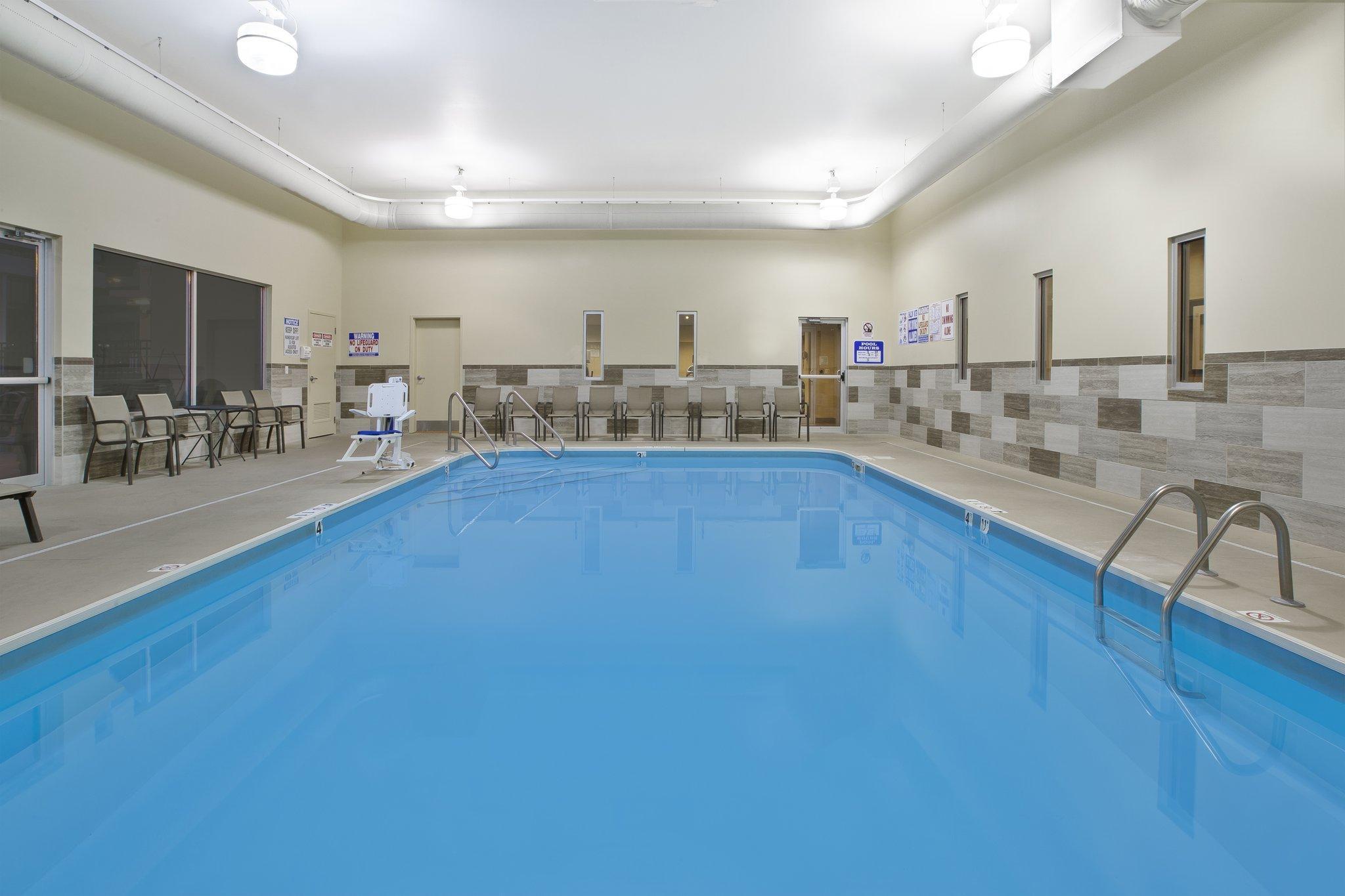 Holiday Inn Columbus Dwtn-Capitol Square By Ihg Bagian luar foto