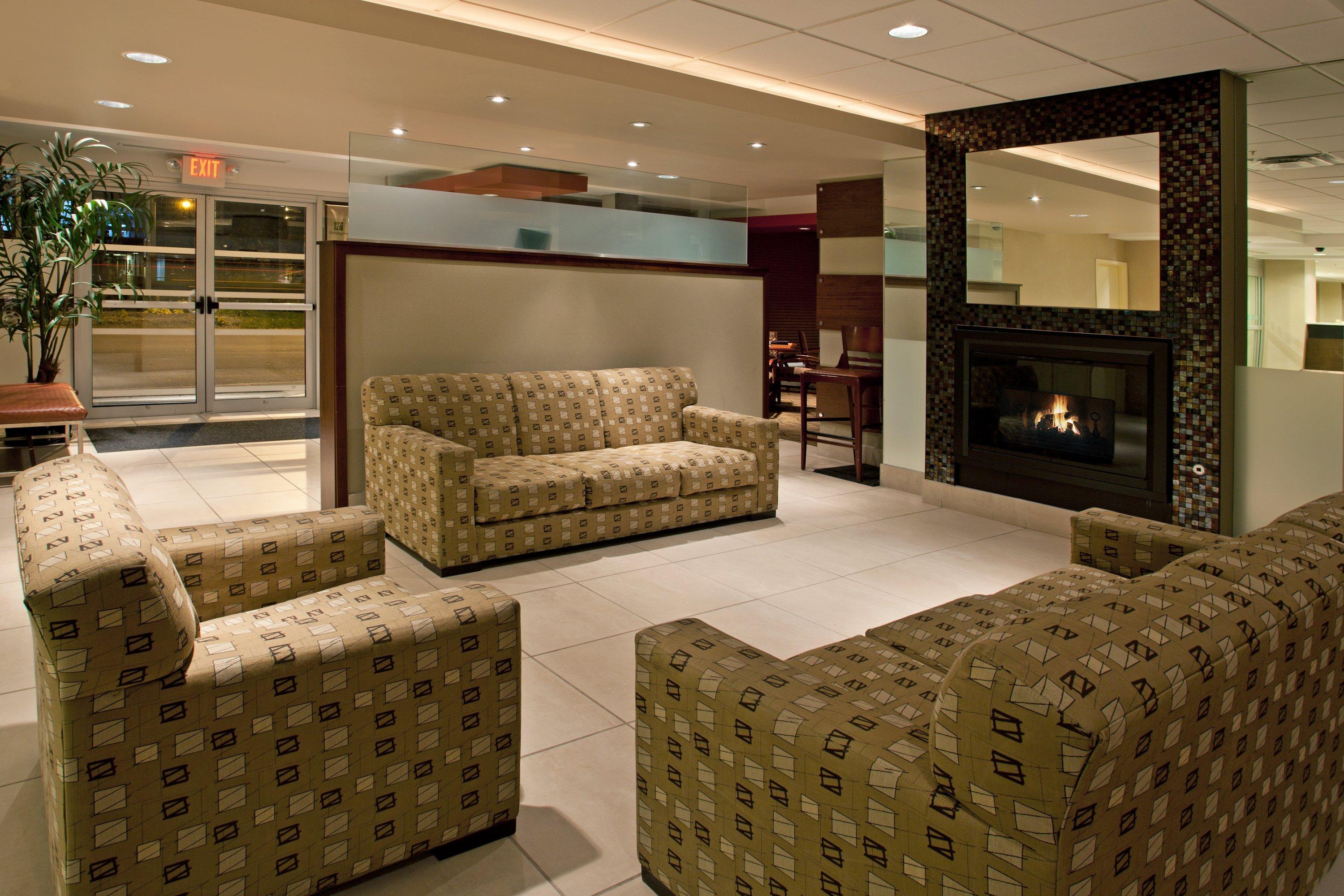 Holiday Inn Columbus Dwtn-Capitol Square By Ihg Bagian luar foto